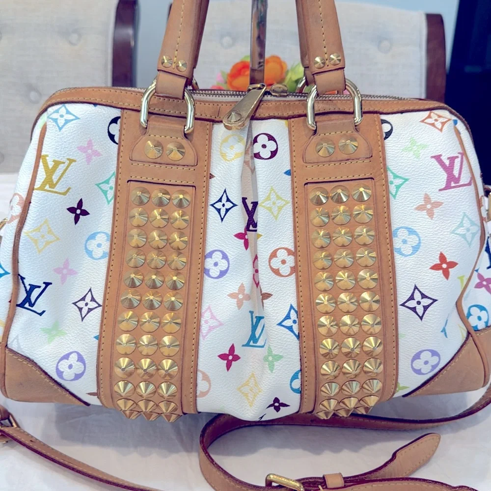 Authentic Louis Vuitton White Multicolor Courtney MM bag